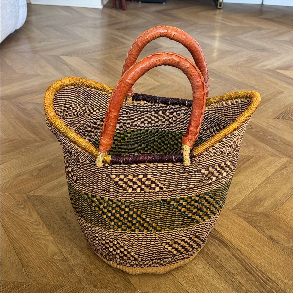 Hand Woven Raffia Natural Fiber Large Tote with Leather Strap, 'Supper Basket'